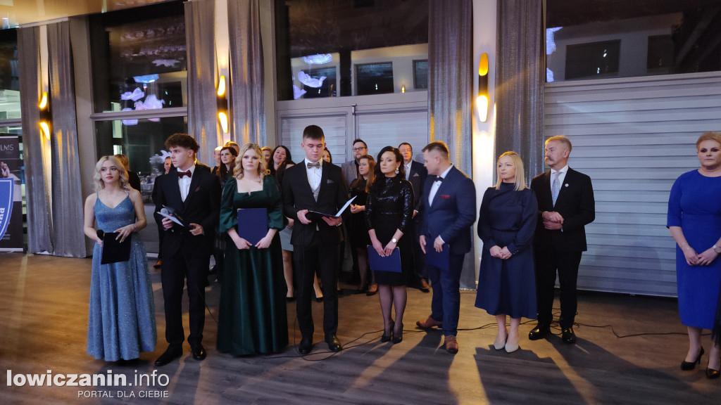 Studniówka maturzystów II LO w Łowiczu A.D. 2023