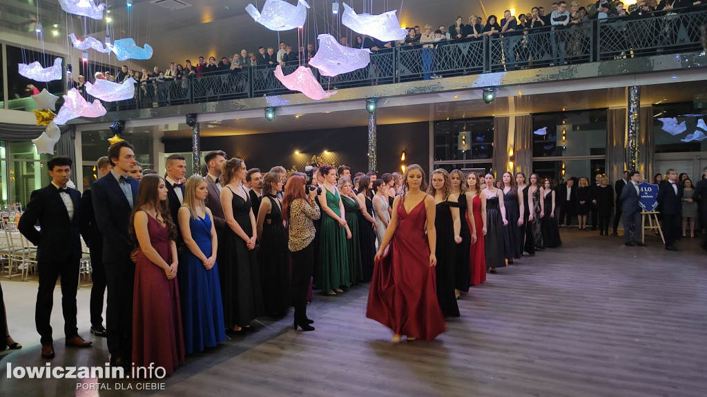 Studniówka maturzystów II LO w Łowiczu A.D. 2023