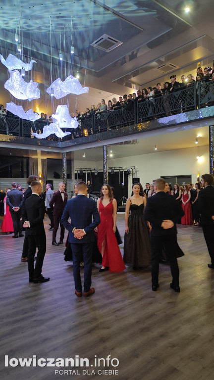 Studniówka maturzystów II LO w Łowiczu A.D. 2023