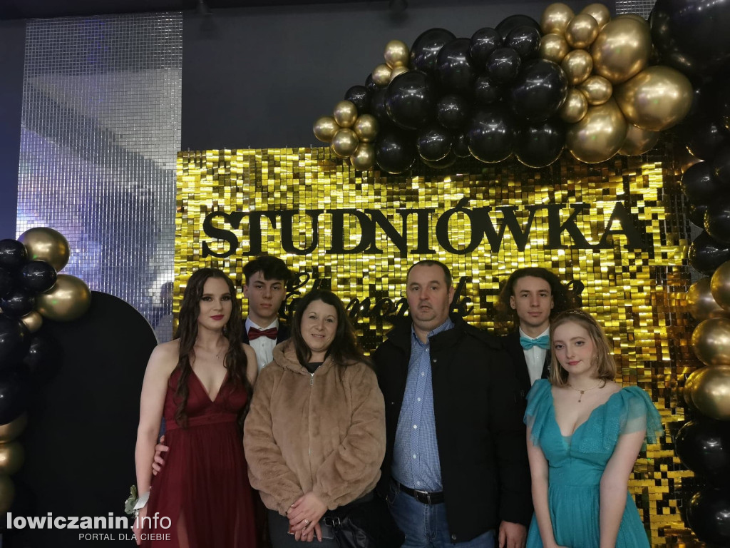 Studniówka uczniów ZSP 4 w 