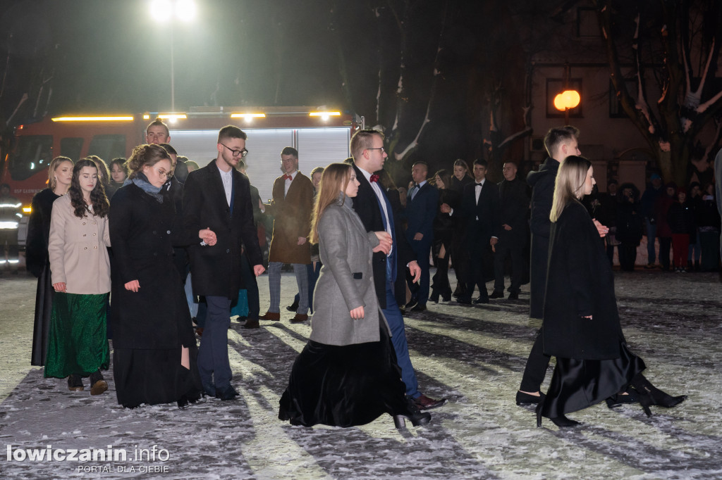 Studniówka uczniów Katolickiego LO w Głownie