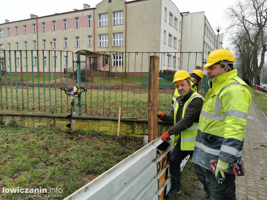 Wbicie pierwszych szpadli na budowie sali gimnastycznej ZSP nr 4