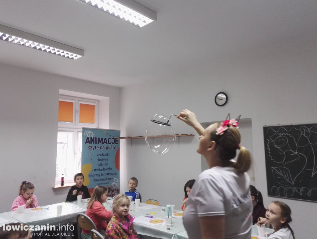 Magiczny świat baniek mydlanych w ŁOK