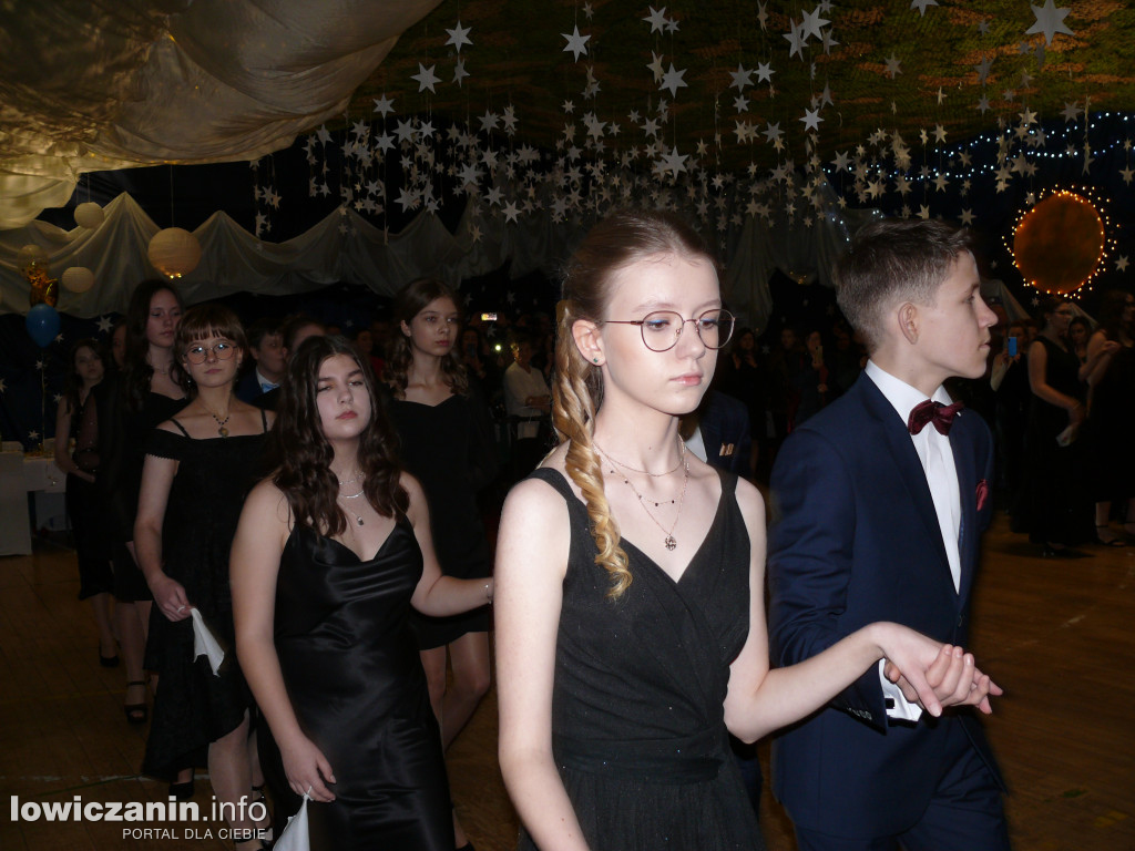 Bal ośmioklasisty w SP nr 4 w Łowiczu