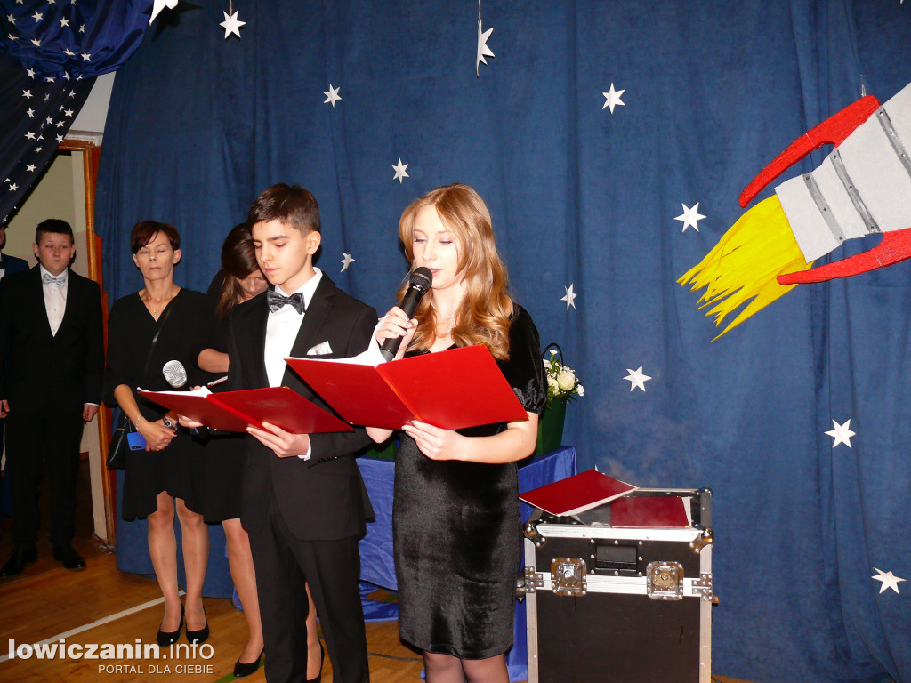 Bal ośmioklasisty w SP nr 4 w Łowiczu