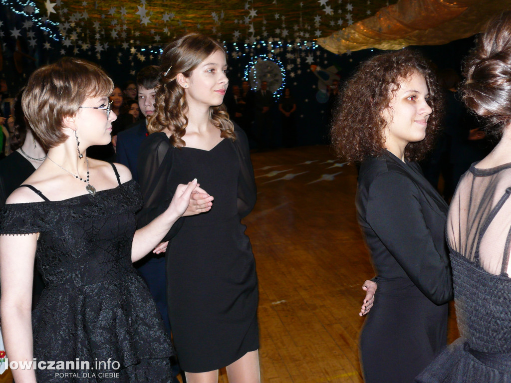 Bal ośmioklasisty w SP nr 4 w Łowiczu