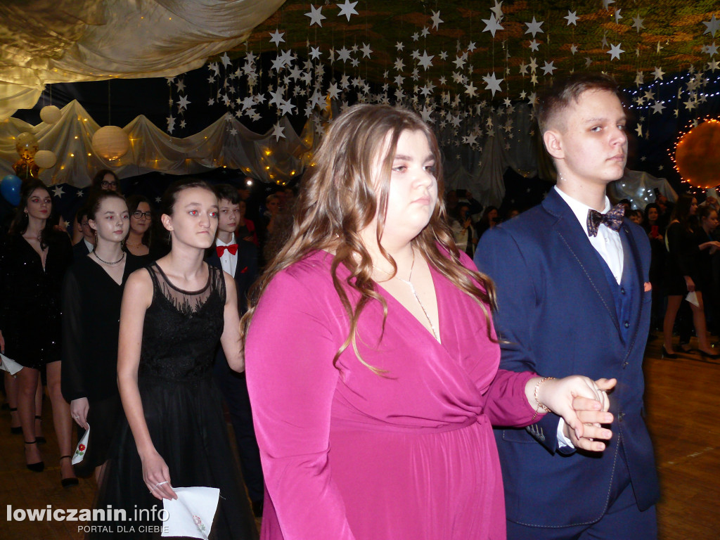 Bal ośmioklasisty w SP nr 4 w Łowiczu