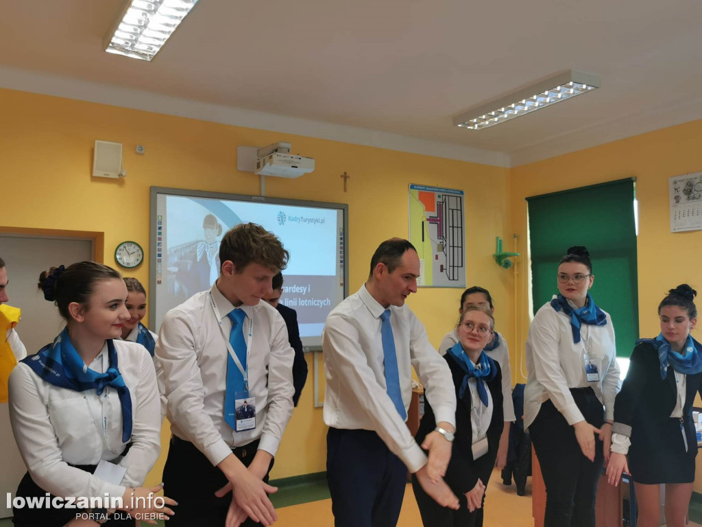 Kurs dla przyszłych stewardów w ZSP 3 w Łowiczu