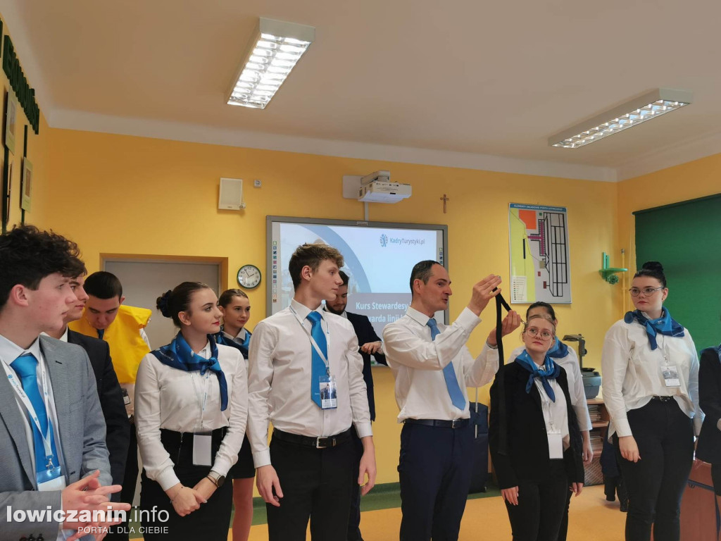 Kurs dla przyszłych stewardów w ZSP 3 w Łowiczu