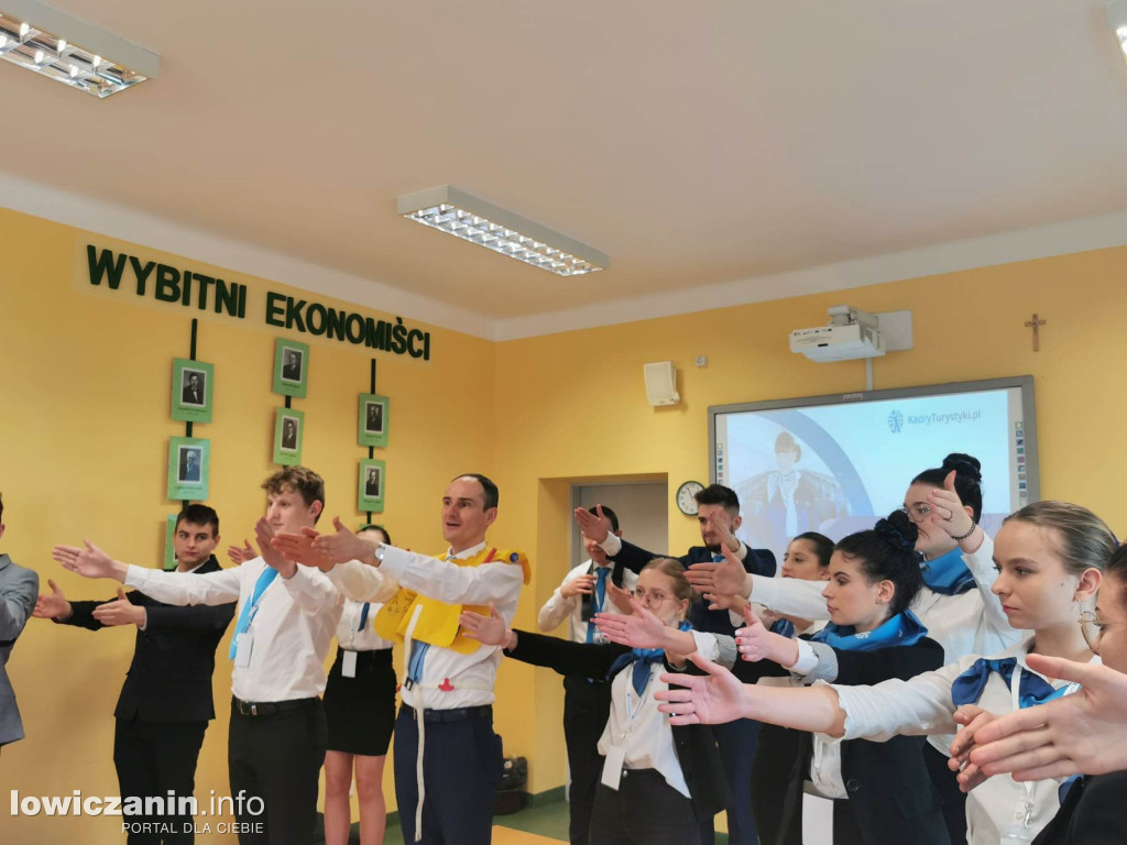 Kurs dla przyszłych stewardów w ZSP 3 w Łowiczu