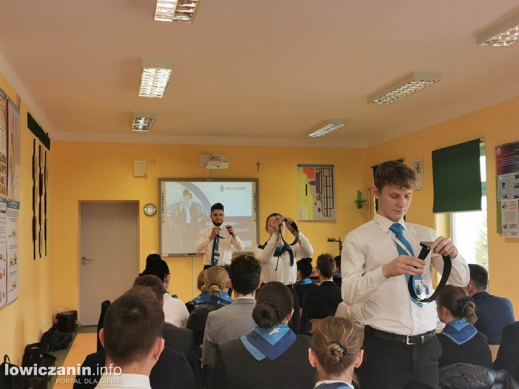 Kurs dla przyszłych stewardów w ZSP 3 w Łowiczu