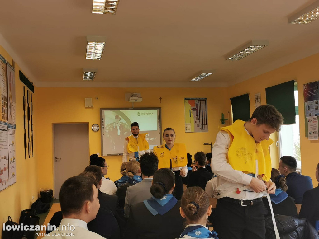 Kurs dla przyszłych stewardów w ZSP 3 w Łowiczu