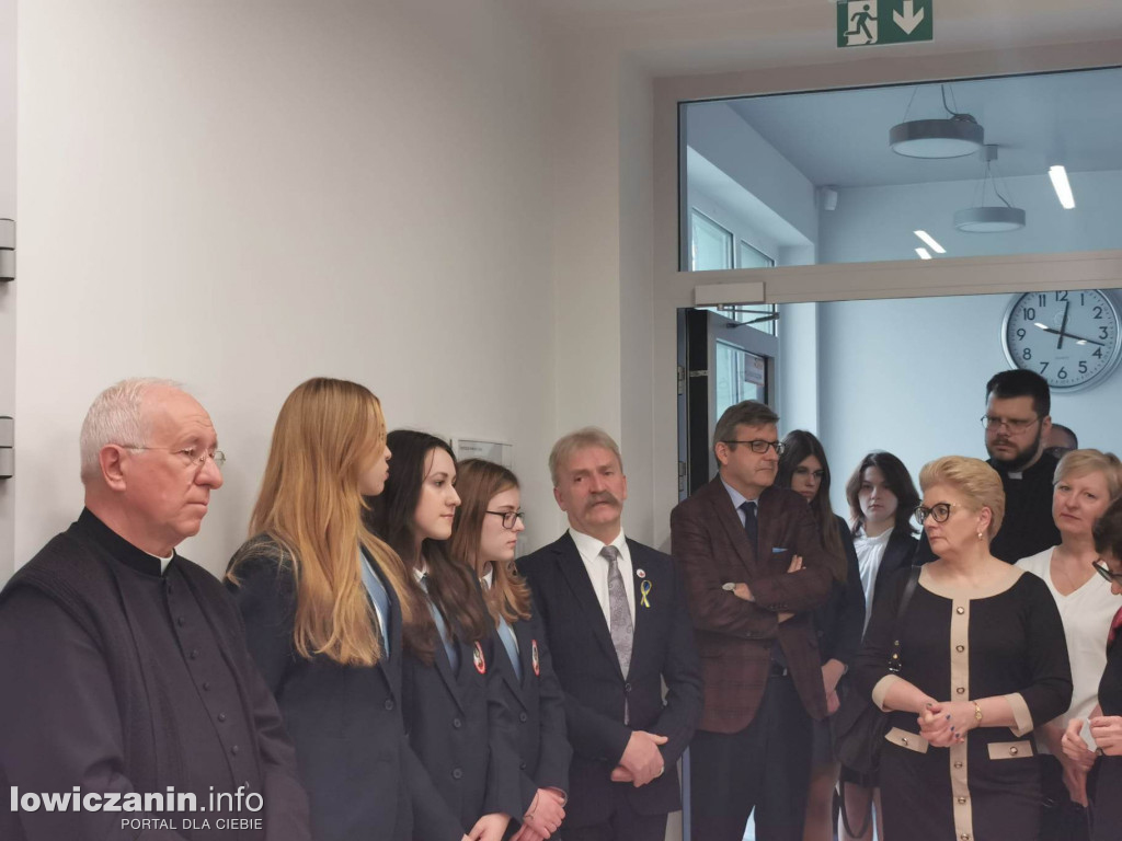 Łowicz. Otwarcie wystawy w Bibliotece Miejskiej