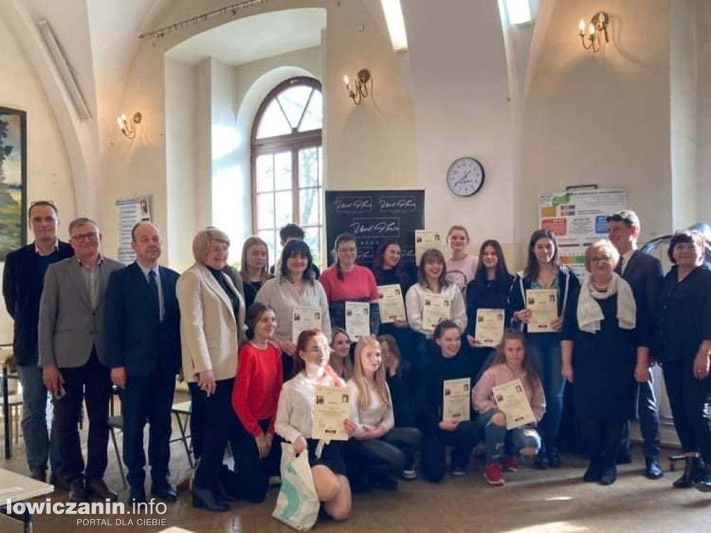 Konkurs fryzjerski w szkole na Podrzecznej