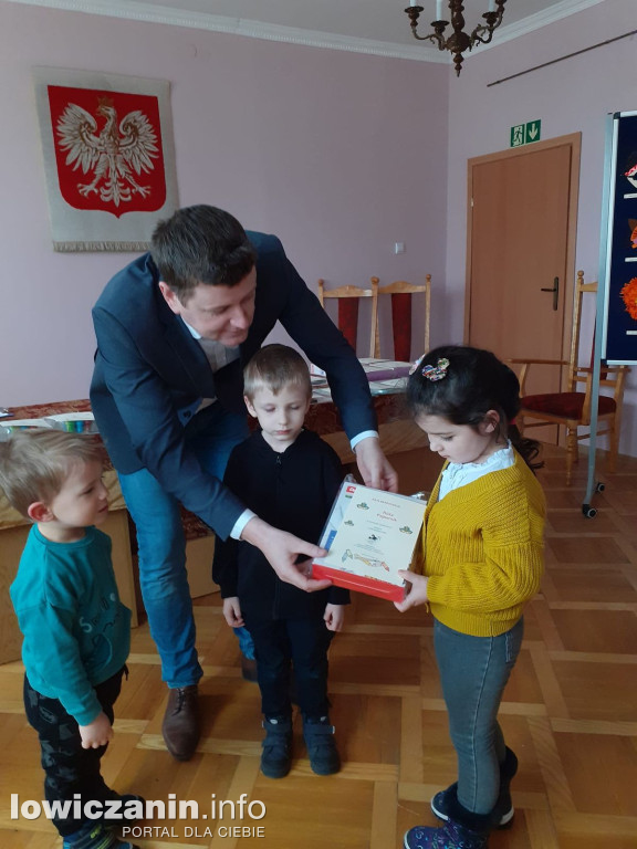 Biblioteka w Nieborowie - rozstrzygnięcie konkursu „Maska karnawałowa”