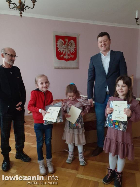 Biblioteka w Nieborowie - rozstrzygnięcie konkursu „Maska karnawałowa”