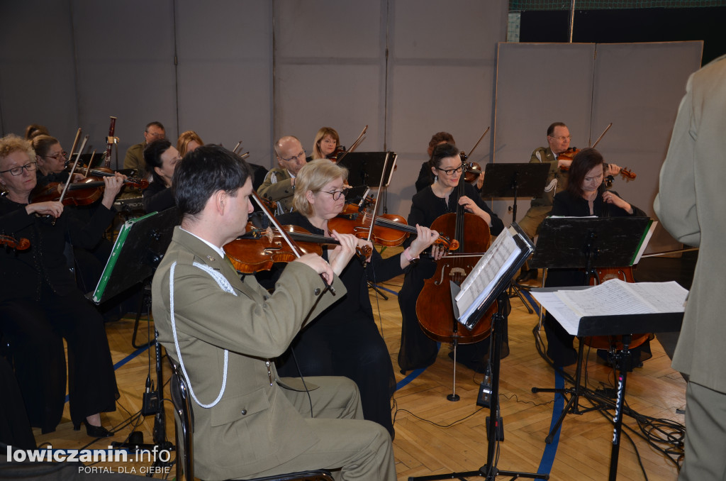 Orkiestra reprezentacyjna Wojska Polskiego zagrała w Łowiczu