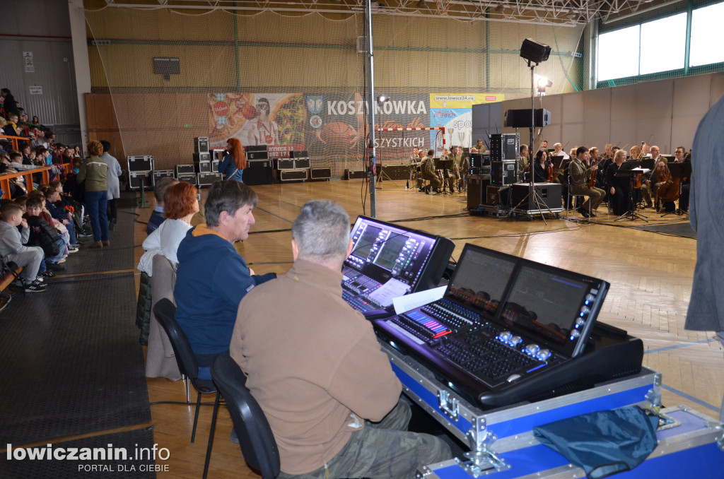 Orkiestra reprezentacyjna Wojska Polskiego zagrała w Łowiczu