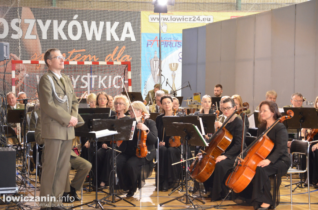 Orkiestra reprezentacyjna Wojska Polskiego zagrała w Łowiczu