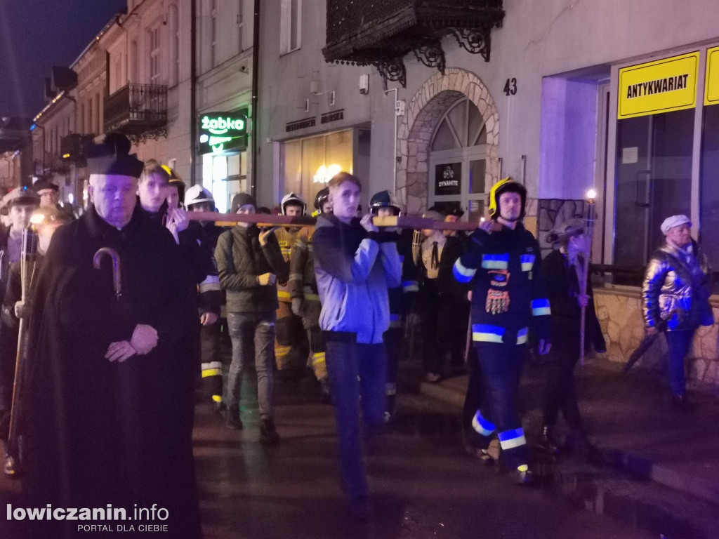 Droga Krzyżowa ulicami Łowicza