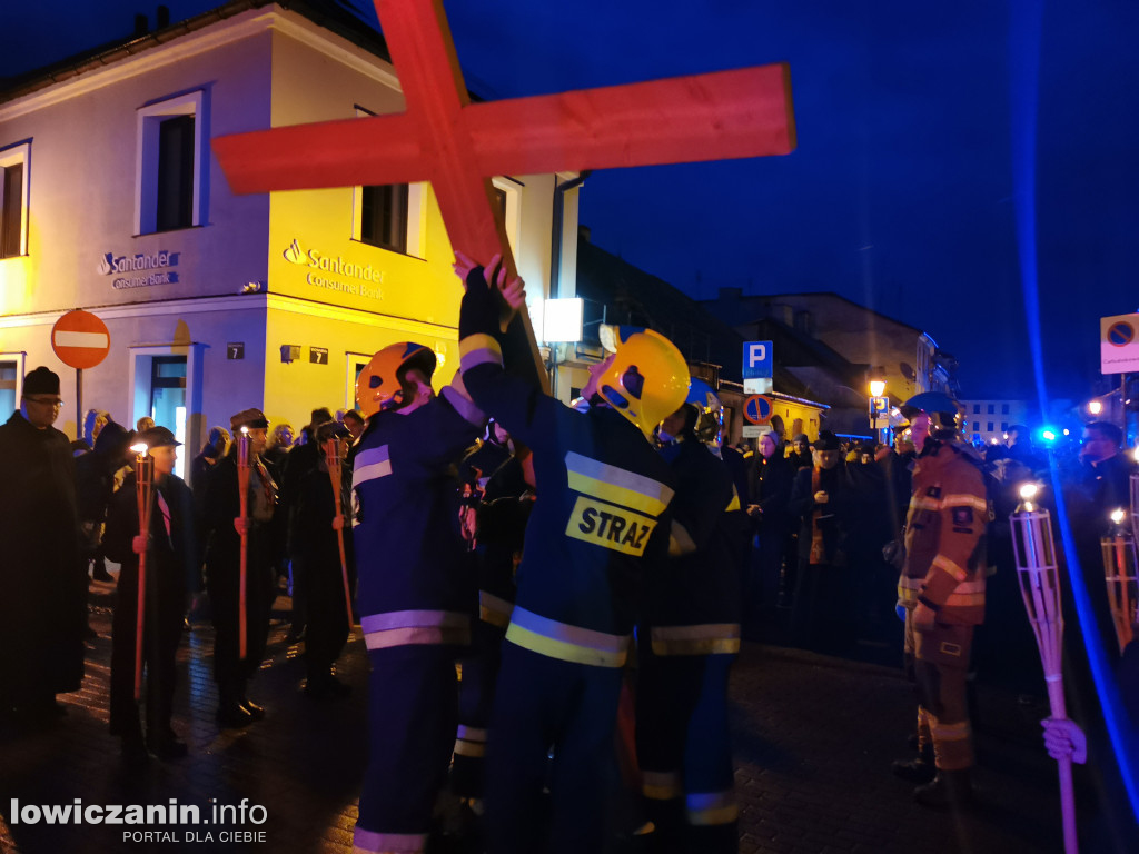 Droga Krzyżowa ulicami Łowicza