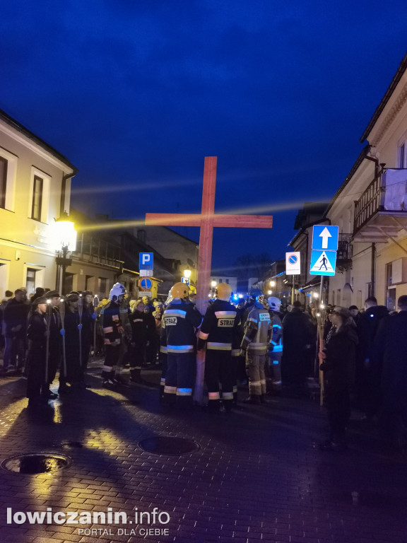 Droga Krzyżowa ulicami Łowicza