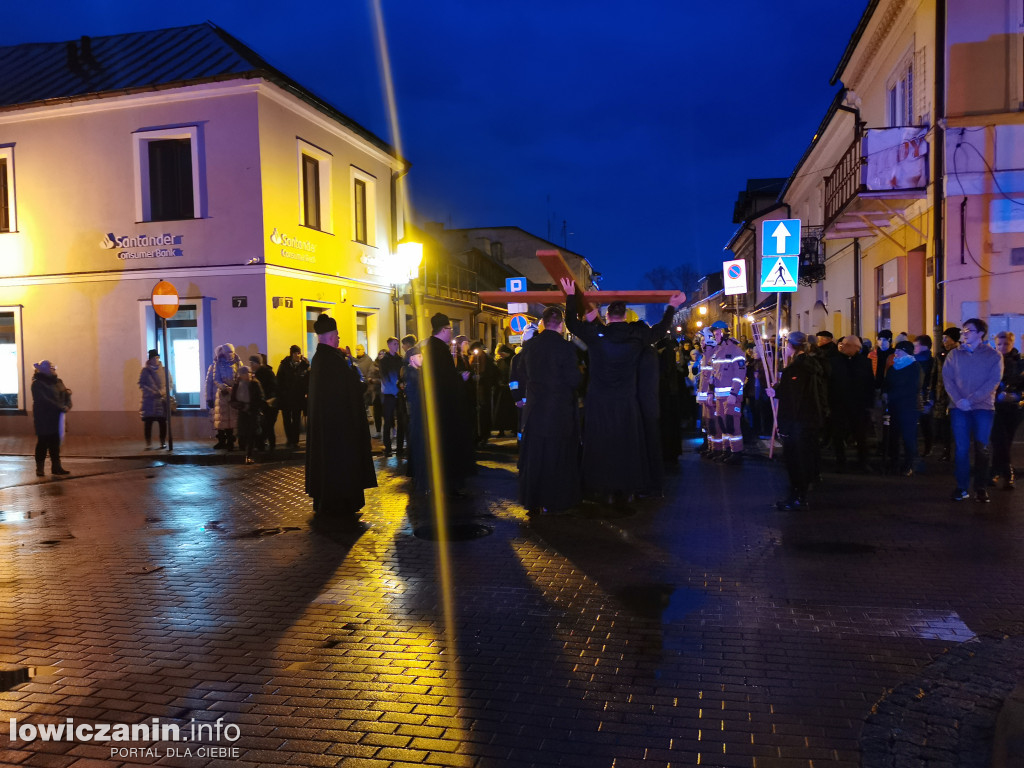 Droga Krzyżowa ulicami Łowicza