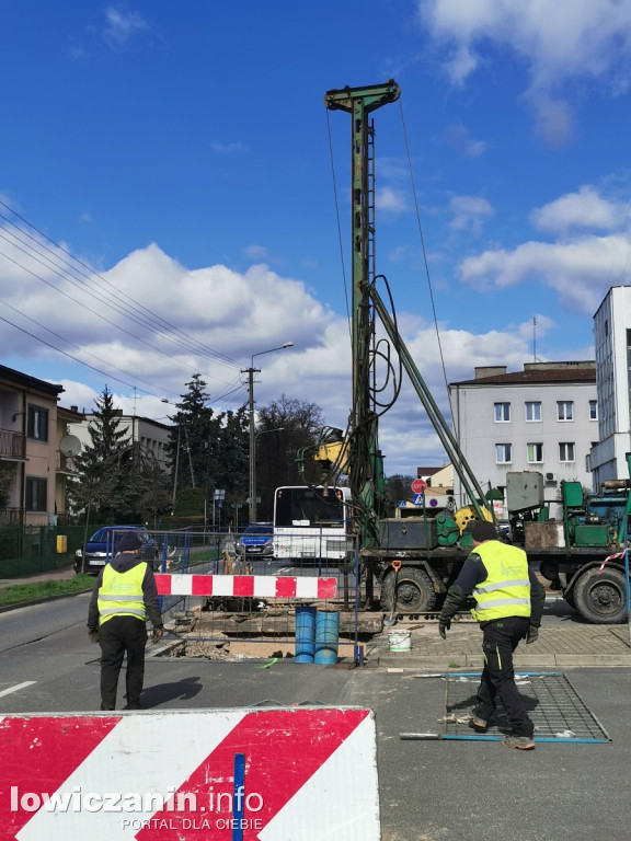 Prace na ulicy Bonifraterskiej w Łowiczu