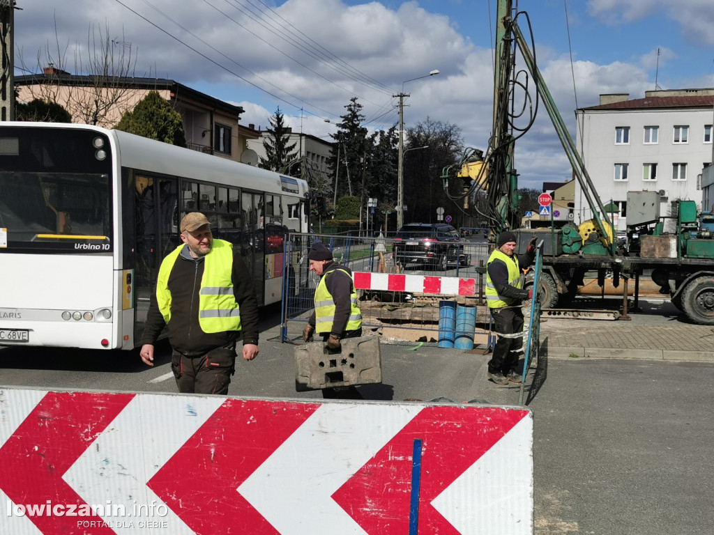 Prace na ulicy Bonifraterskiej w Łowiczu