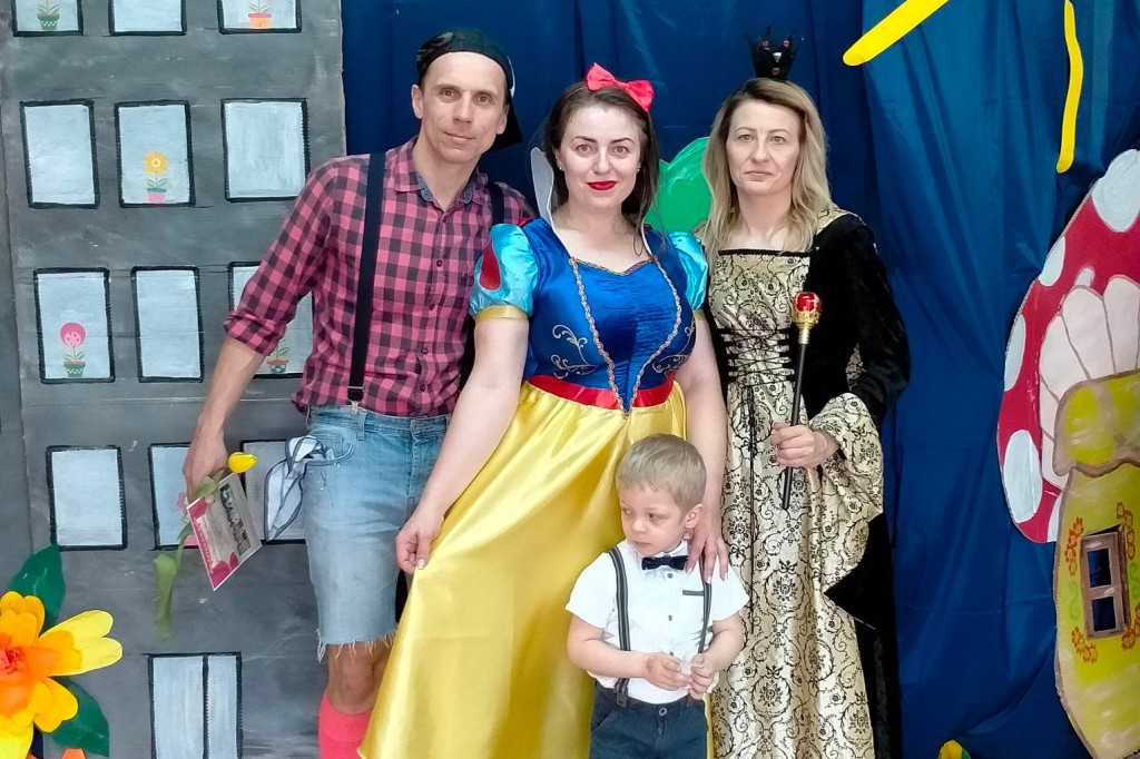Spektakl „Baśniowy ambaras” w przedszkolu ,,Pszczółka Maja'' w Łowiczu