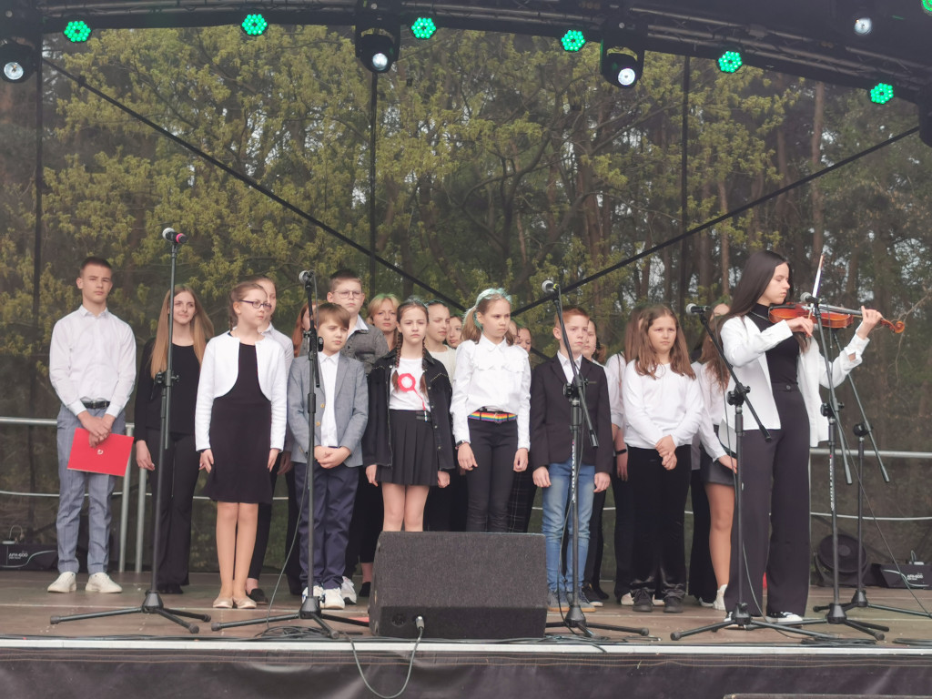Rozkręca się majówka w Bełchowie