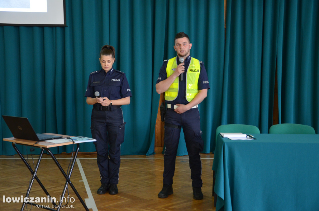 Młody bezpiczny kierowca - konferencja w Łowiczu