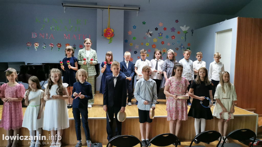 Szkoła muzyczna na Dzień Mamy