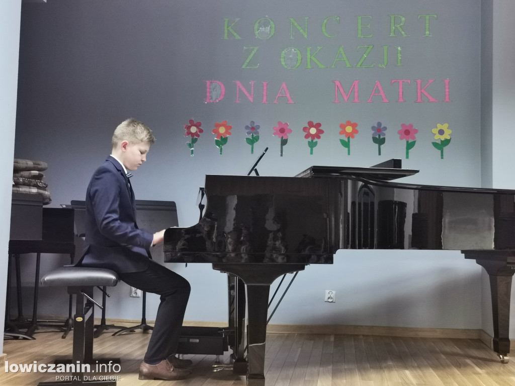 Szkoła muzyczna na Dzień Mamy