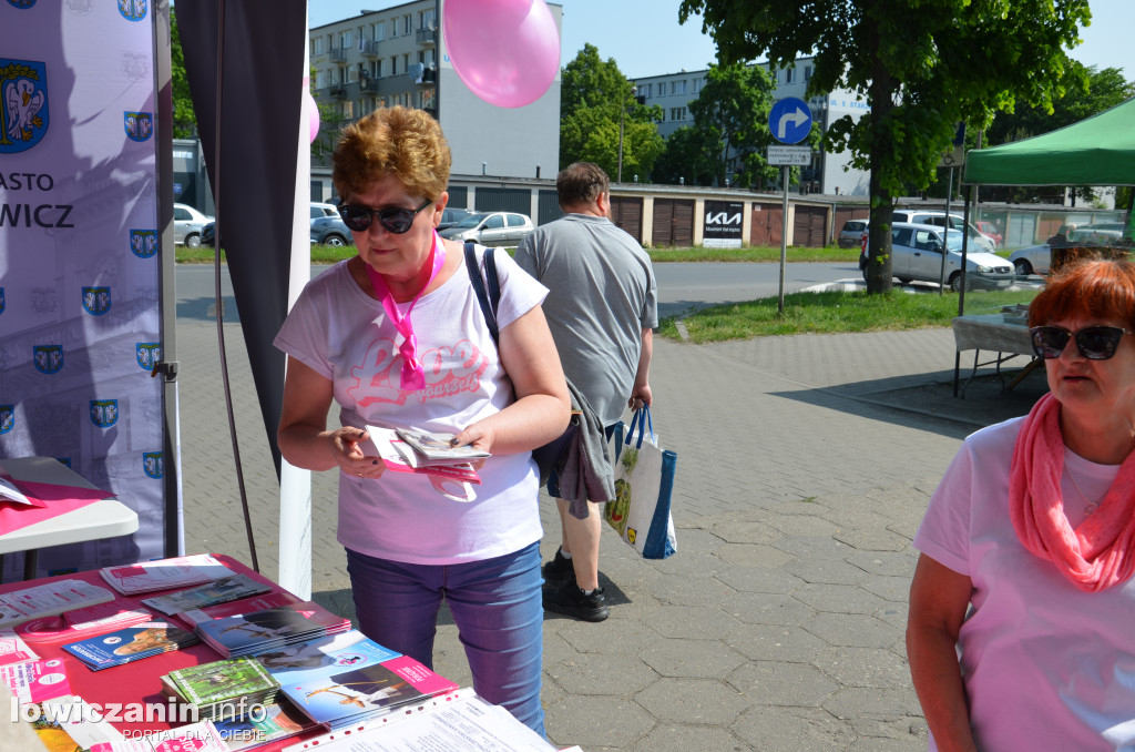 Badamy nie tylko mamy - akcja Amazonek w Łowiczu