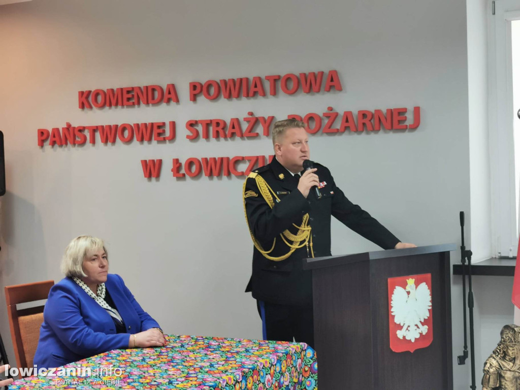 Wręczenie umów dla OSP na zakup sprzętu