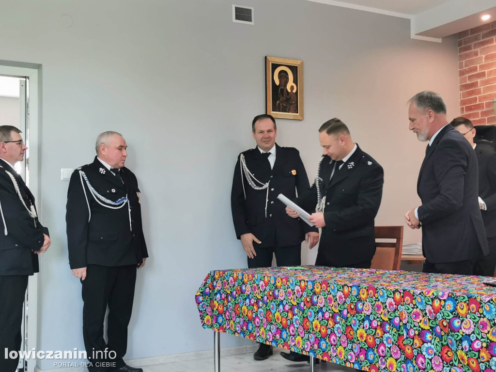 Wręczenie umów dla OSP na zakup sprzętu