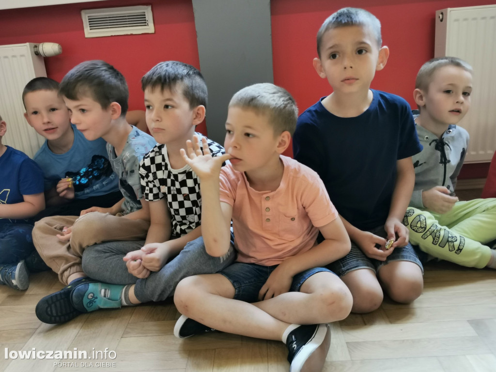 Belchów Osiedle. Rodzice wystąpili dla przedszkolaków