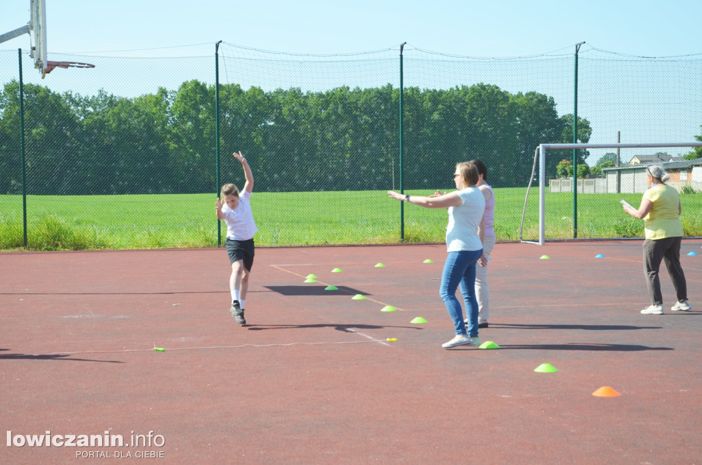 1 czerwca na sportowo w Szkole Podstawowej w Kiernozi
