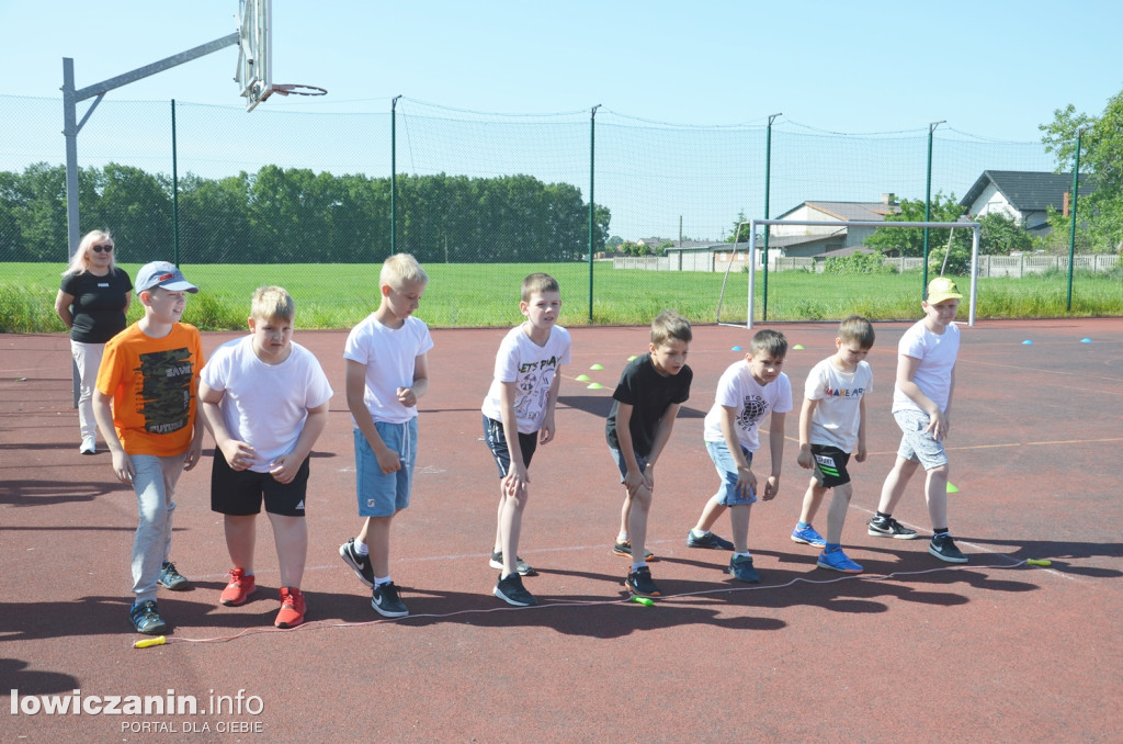 1 czerwca na sportowo w Szkole Podstawowej w Kiernozi