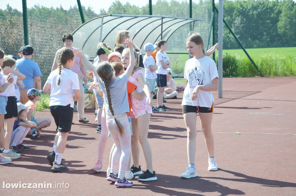 1 czerwca na sportowo w Szkole Podstawowej w Kiernozi