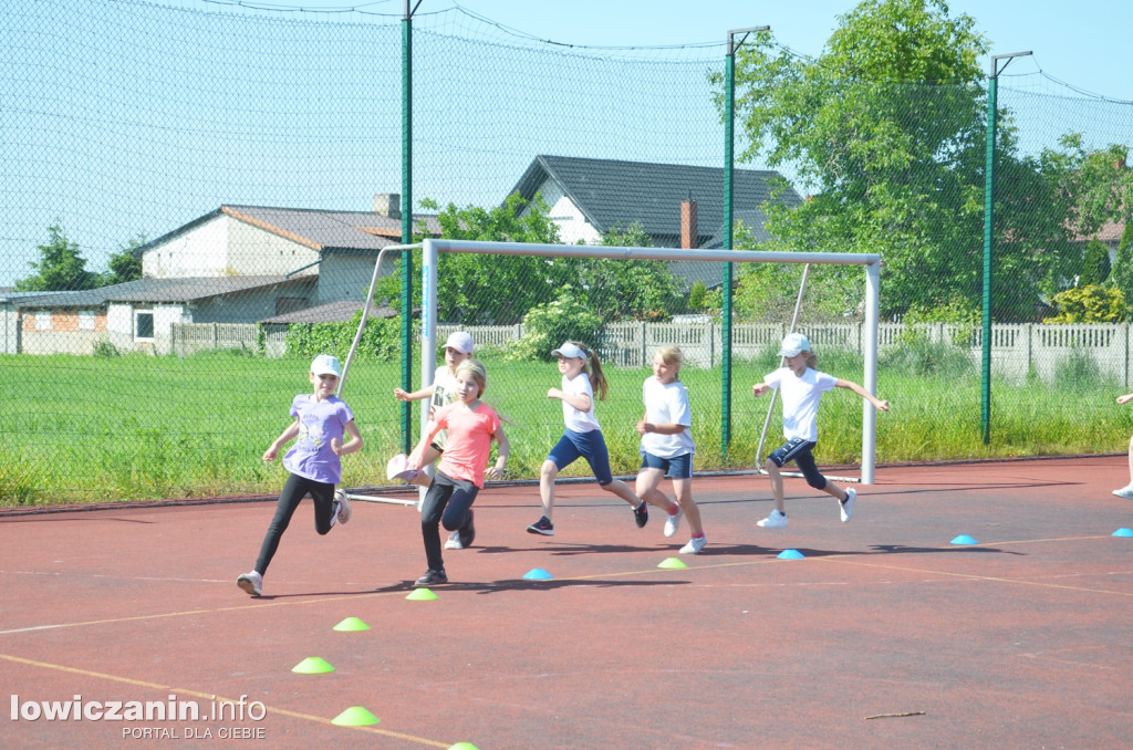1 czerwca na sportowo w Szkole Podstawowej w Kiernozi