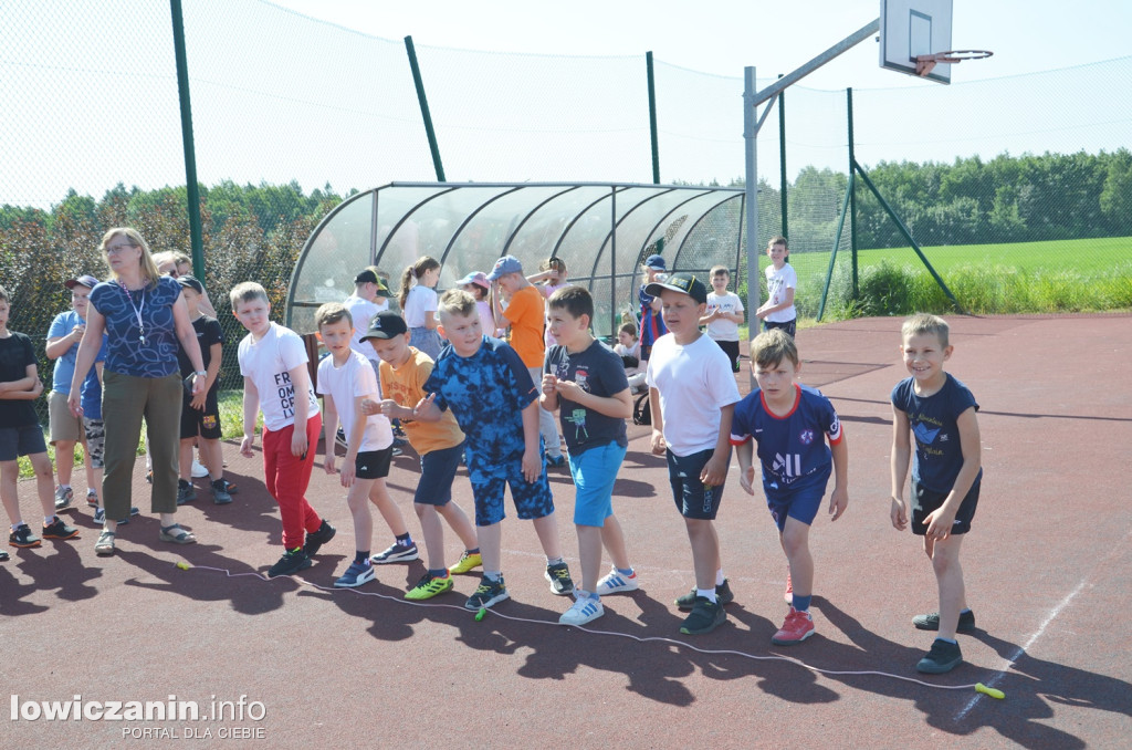 1 czerwca na sportowo w Szkole Podstawowej w Kiernozi