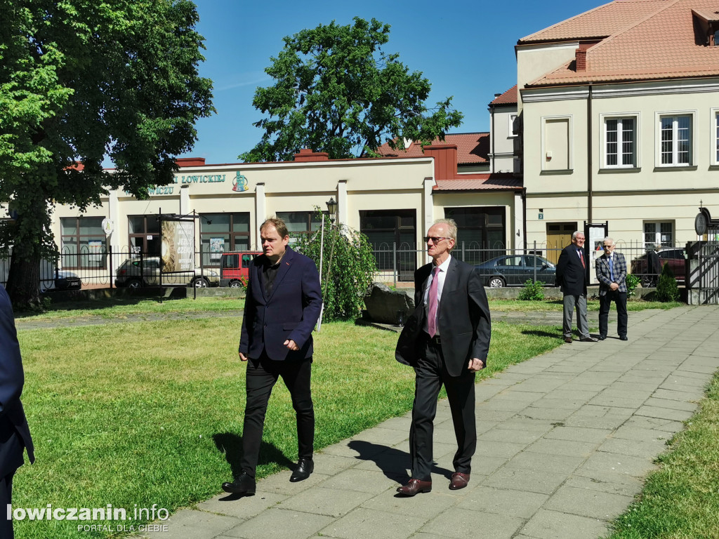 Zjazd absolwentów szkoły przy ul. Podrzecznej