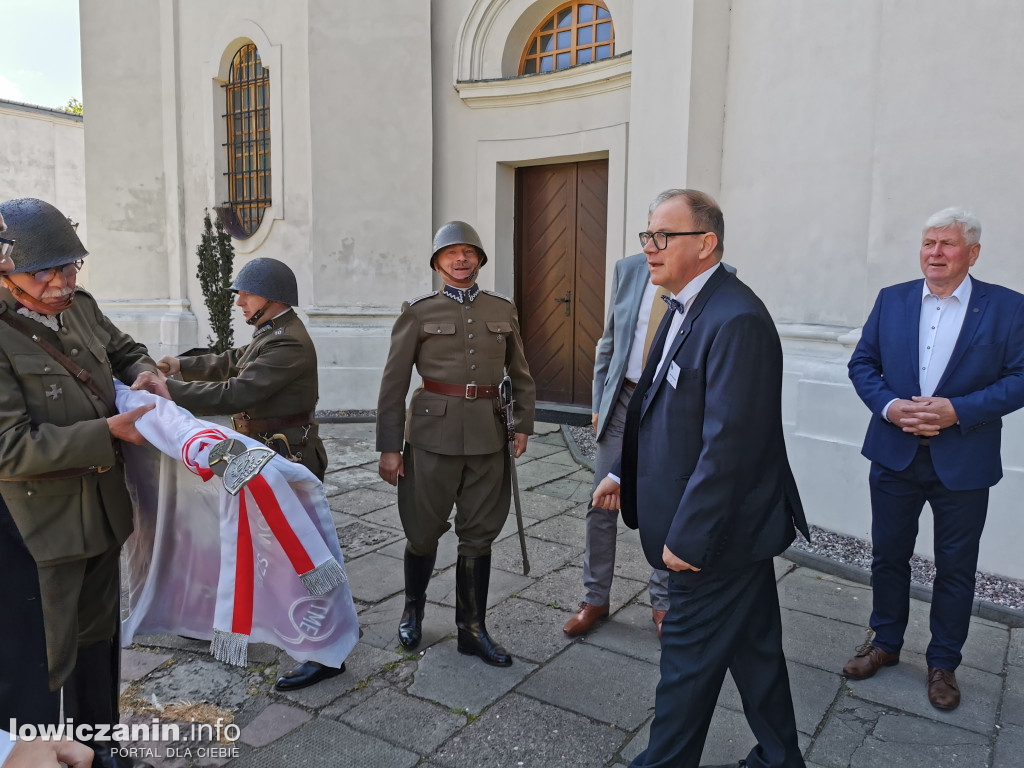 Zjazd absolwentów szkoły przy ul. Podrzecznej