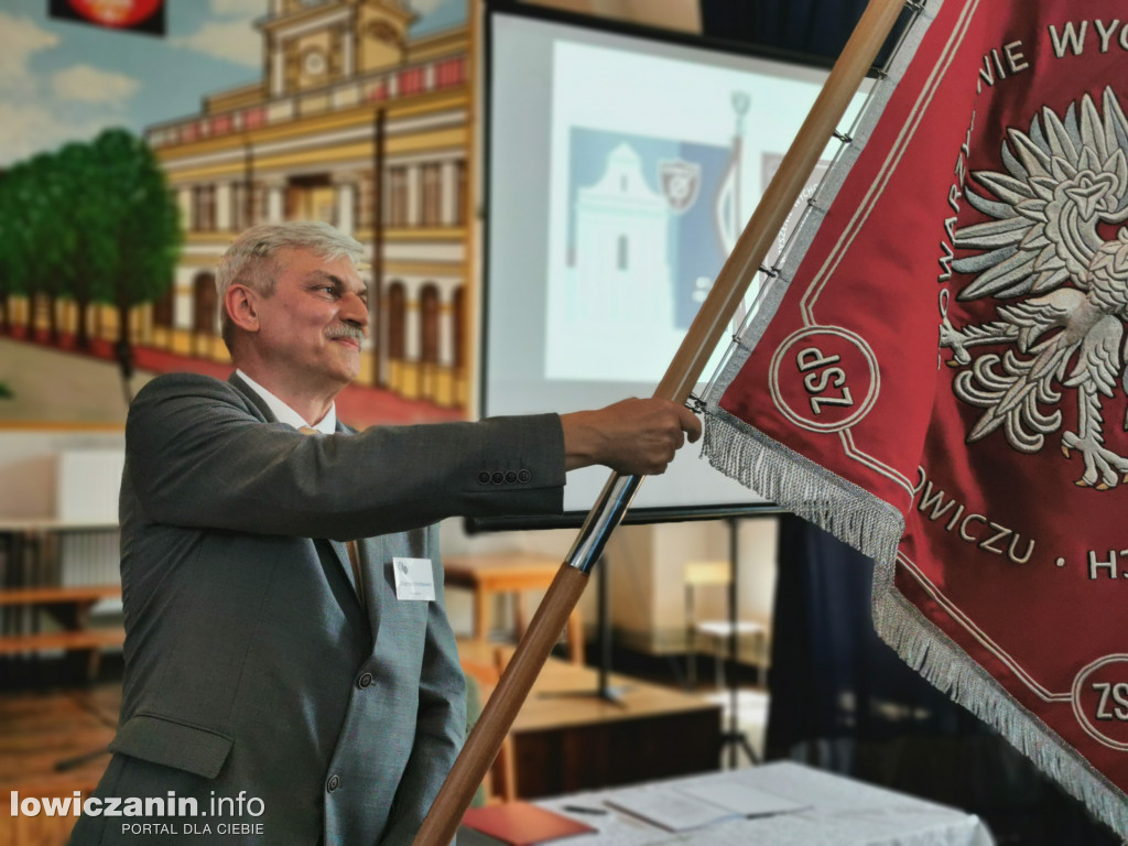 Zjazd absolwentów szkoły przy ul. Podrzecznej