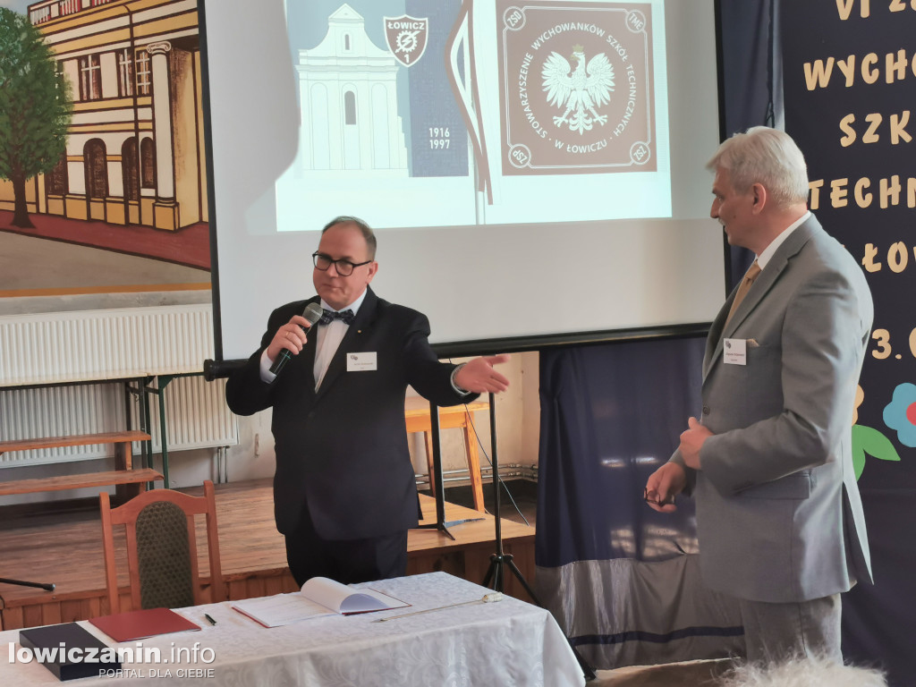 Zjazd absolwentów szkoły przy ul. Podrzecznej