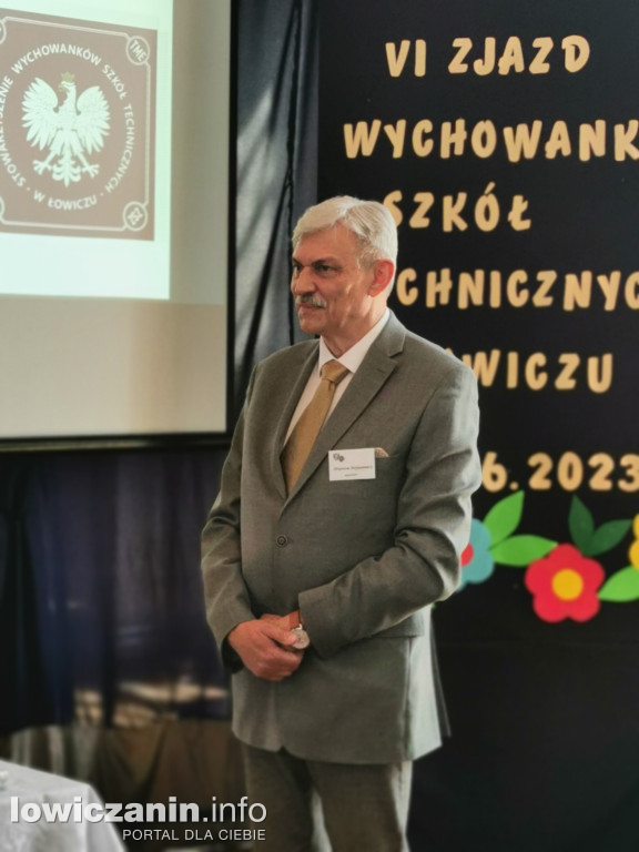 Zjazd absolwentów szkoły przy ul. Podrzecznej