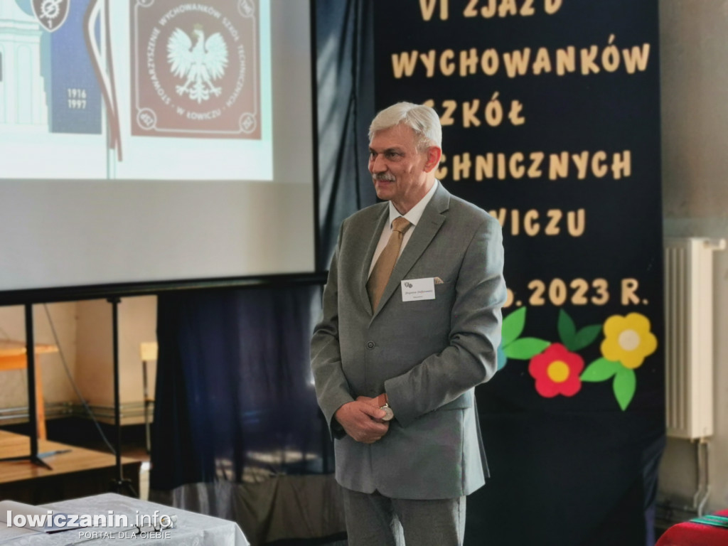 Zjazd absolwentów szkoły przy ul. Podrzecznej