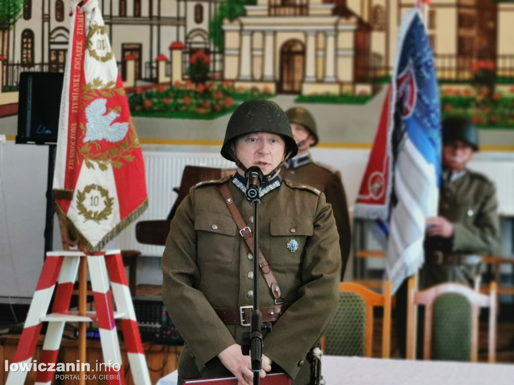 Zjazd absolwentów szkoły przy ul. Podrzecznej